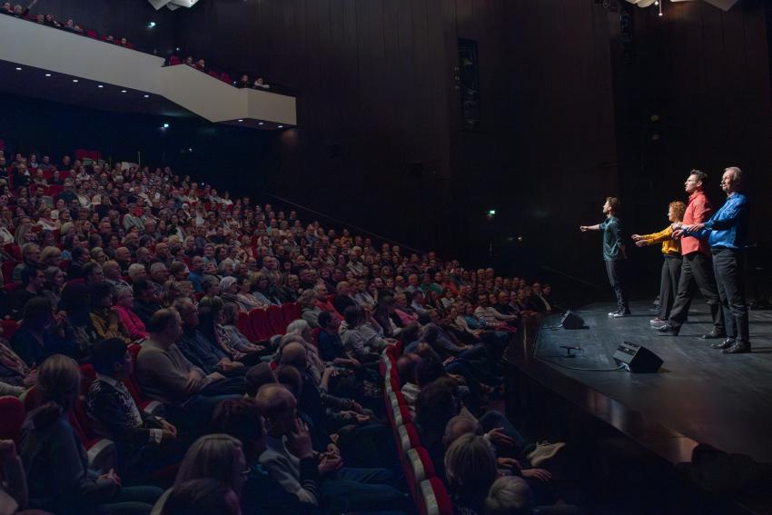 Springmaus - BÄÄM! Springmaus - BÄÄM!